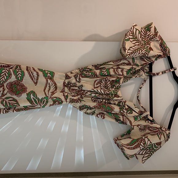 Linen Zara cut out dress - Picture 4 of 5